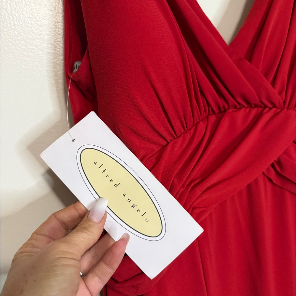 Alfred Angelo NWT Elegant Red A-line flowy midi dress in size 16 - Picture 7 of 14